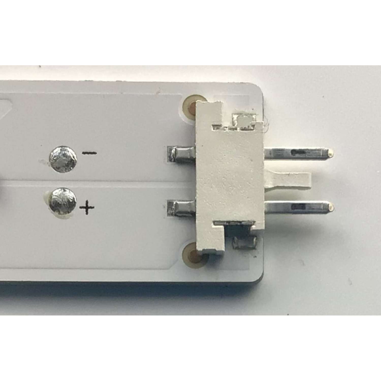 KIT DE LED'S PARA TV LG ((INCOMPLETO SOLO 11 PIEZAS)) / NUMERO DE PARTE EAV64998801 / EAV64998901 / Y19.5 Trident 82UM75_A_S / Y19.5 Trident 82UM75_B_S / PANEL'S HC820DQF / MODELO 82UN857570PUC / NOTA IMPORTANTE:KIT CONSTA DE 12 PIEZAS EN TOTAL - Imagen 2
